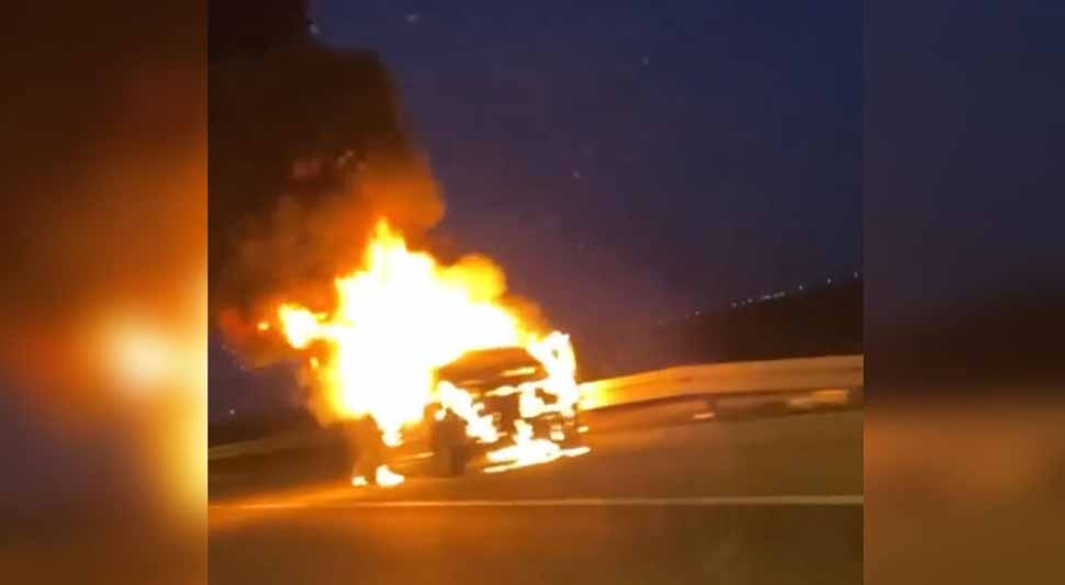auto pozar.jpg